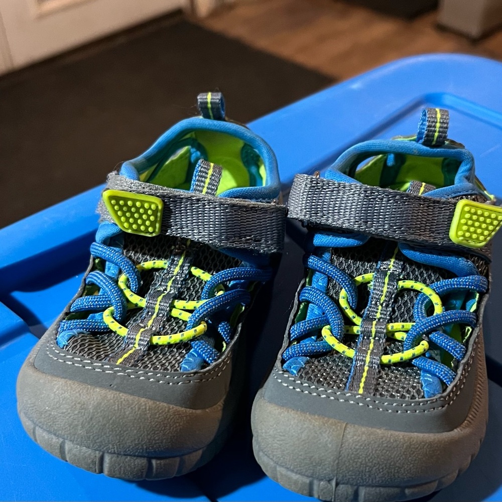 Oshkosh summer sandals